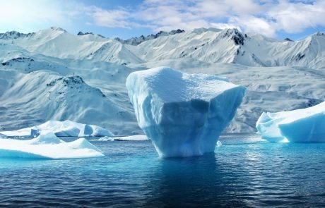 Climate change accelerates ice melting in Greenland