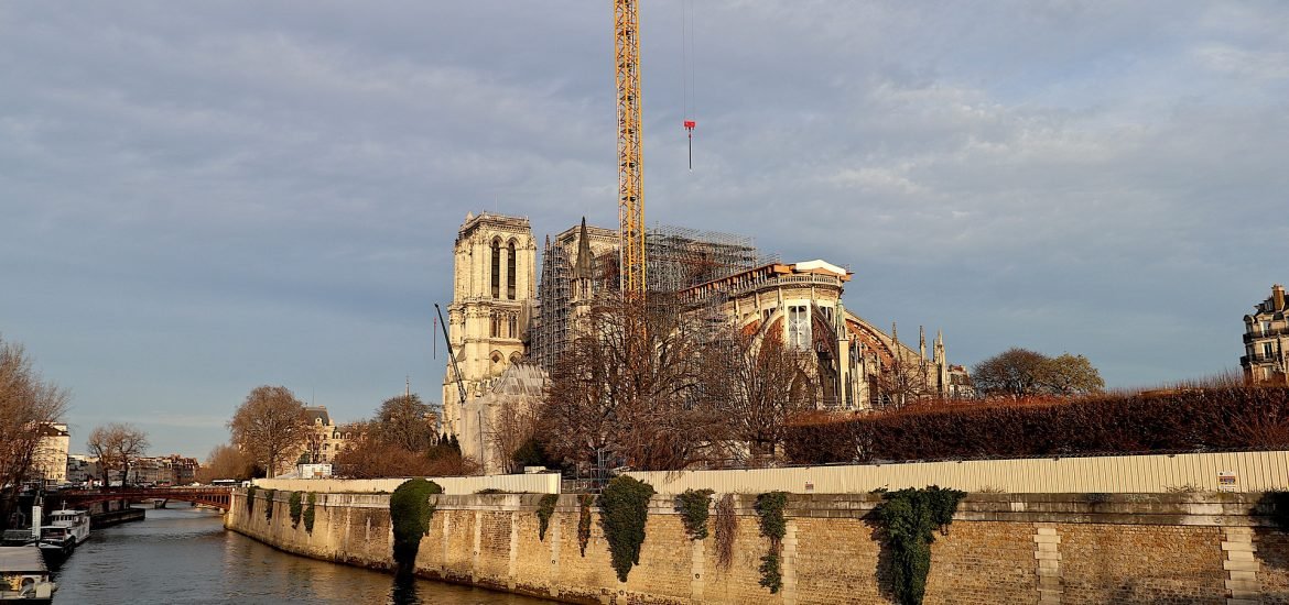 Reprise progressive du chantier de Notre-Dame en plein confinement : avis d’expert