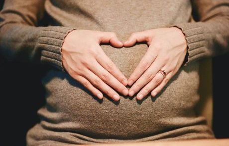 Covid-19-Infektion steigert wohl Risiko für Komplikationen in der Schwangerschaft