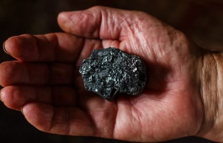 A breakthrough in carbon capture and storage: turning CO2 into coal
