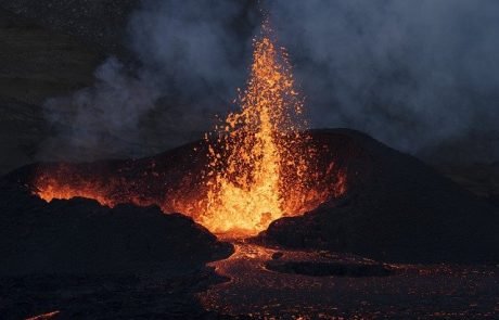 Vulkan Nyiragongo spuckte 2021 unerwartet Lava: Wissenschaftler finden Erklärung